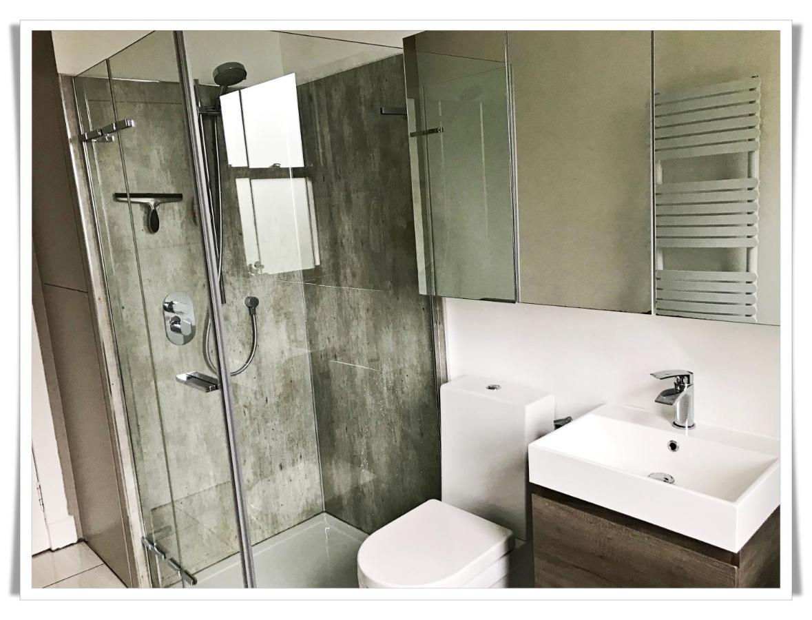Spacious And Modern 2 Bedroom Flat Near The City Centre Edimburgo Exterior foto